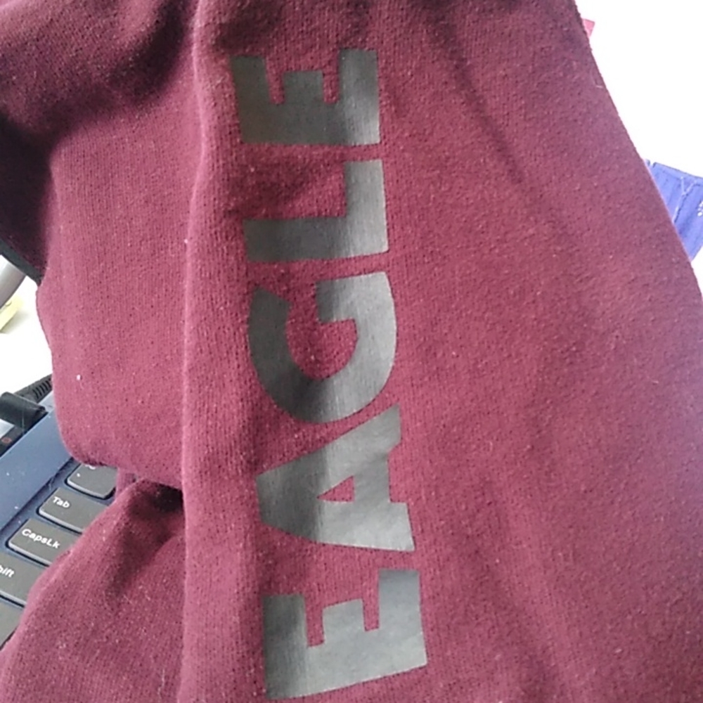 XS American Eagle Maroon Hoodie - Picture 6 of 6